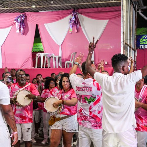 UNIDOS DO JACAREZINHO FAZ SEU PRIMEIRO ENSAIO PARA O CARNAVAL NA PRÓXIMA SEXTA_RECADASTRAMENTO DA COMUNIDADE