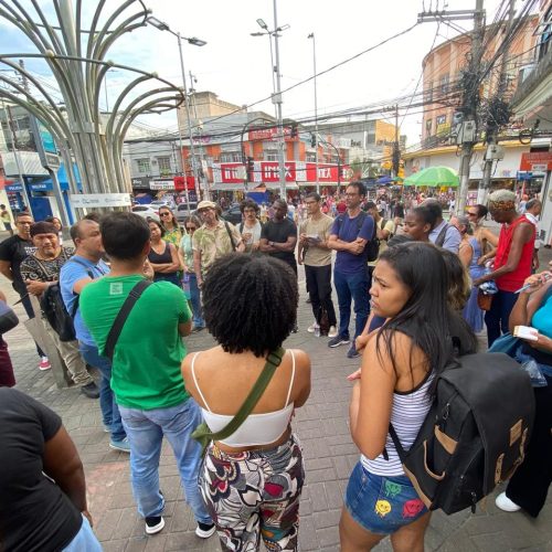 AULA PÚBLICA-CIRCUITO ‘TATÁ LONDIRÁ, EXU E A ONÇA QUE ENGOLIU CAXIAS CHEGA ÀS RUAS DE DUQUE DE CAXIAS’