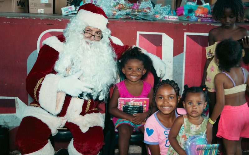 Salgueiro promove ação social no Morro do Salgueiro