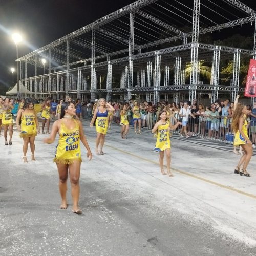 A ROSEIRA DA SERRA, MOSTROU GARRA E FORÇA NO ENSAIO TÉCNICO NO SAMBÃO DO POVO