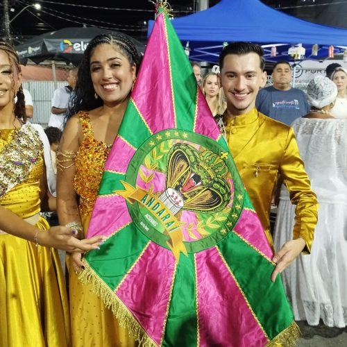 ENTREVISTA COM O PRIMEIRO CASAL DE MESTRE-SALA E PORTA-BANDEIRA SYLVIO NETO E YASMIN ANDARAÍ