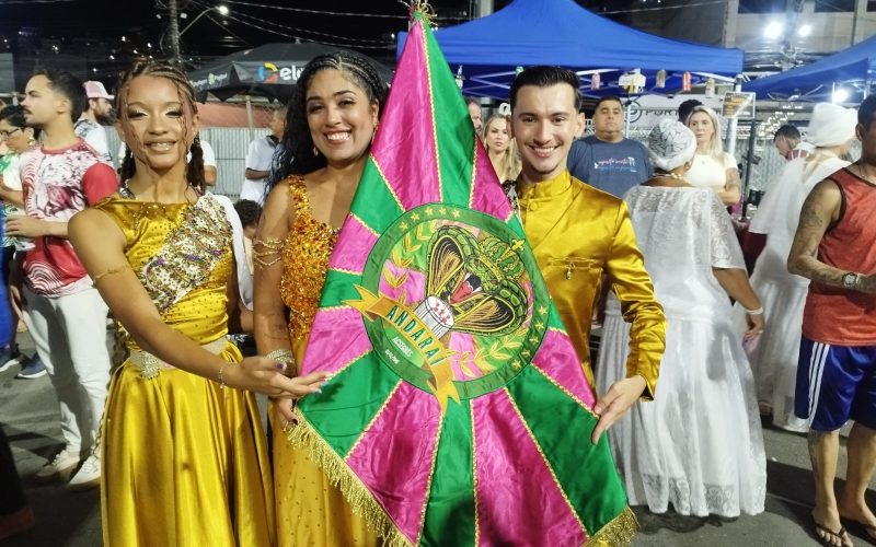 ENTREVISTA COM O PRIMEIRO CASAL DE MESTRE-SALA E PORTA-BANDEIRA SYLVIO NETO E YASMIN ANDARAÍ