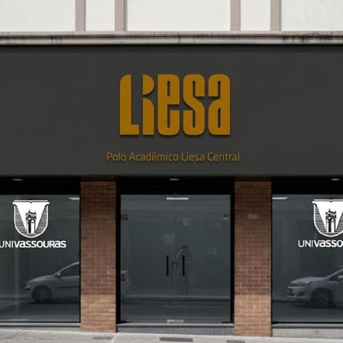 PROGRAMA DE BOLSAS DA LIESA VAI INSERIR 500 INTEGRANTES DE ESCOLAS DE SAMBA DO RIO DE JANEIRO NO ENSINO SUPERIOR